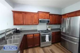 2946 O'Shields Ct SW, Marietta, GA 30060 - Photo 4