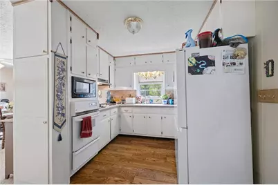 589 Creek View Drive, Lawrenceville, GA 30044 - Photo 6