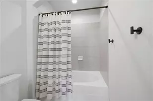 3445 Stratford Rd NE, Atlanta, GA 30326 - Photo 14