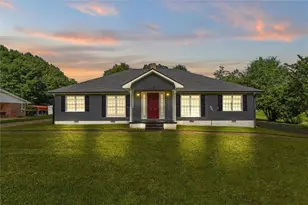 213 Poplar St, Bowdon, GA 30108 - Photo 2