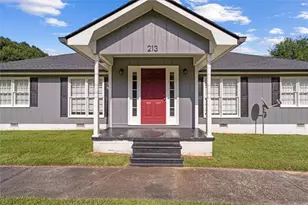 213 Poplar St, Bowdon, GA 30108 - Photo 6