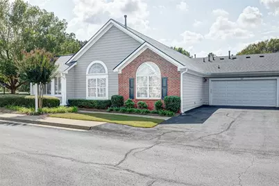 927 Burnt Hickory Circle NW #10, Marietta, GA 30064 - Photo 4