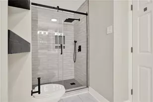 3270 Brookview Dr, Marietta, GA 30068 - Photo 50