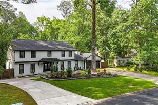 3270 Brookview Dr, Marietta, GA 30068 - Photo 2