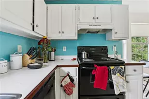 4031 Robin Cir, Atlanta, GA 30349 - Photo 6