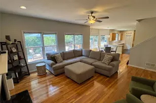 3010 Ridge Oak Dr, Suwanee, GA 30024 - Photo 4