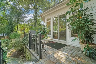 3061 Peachtree Drive NE, Atlanta, GA 30305 - Photo 14