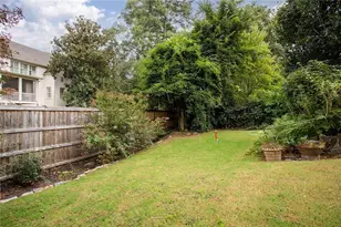 557 E Wesley Rd, Atlanta, GA 30305 - Photo 28