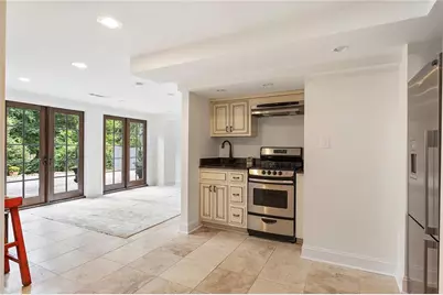 557 E Wesley Road, Atlanta, GA 30305 - Photo 24