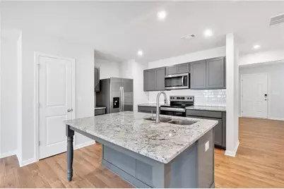 105 Village Green Drive, Adairsville, GA 30103 - Photo 8