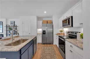 109 Village Green Dr, Adairsville, GA 30103 - Photo 6