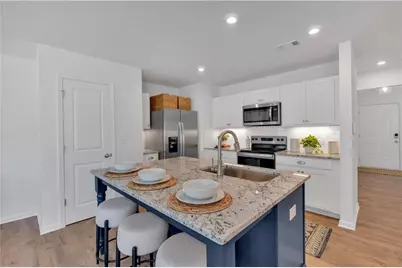 111 Village Green Drive, Adairsville, GA 30103 - Photo 8