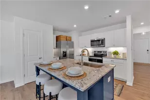 111 Village Green Dr, Adairsville, GA 30103 - Photo 8