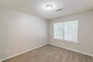 5850 Sable Glen Rd, Atlanta, GA 30349 - Photo 14