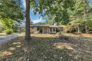 22 Barberry Dr, Newnan, GA 30265 - Photo 4
