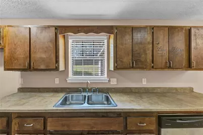 22 Barberry Drive, Newnan, GA 30265 - Photo 14
