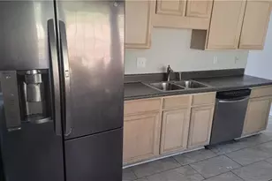 978 Shadow Ridge Trail, Lithonia, GA 30058 - Photo 4