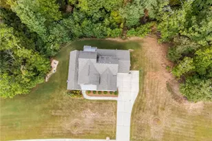 5473 Oconee Dr, Douglasville, GA 30135 - Photo 4