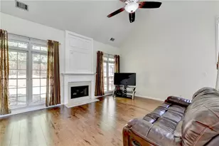 1095 S Bethany Creek Dr, Alpharetta, GA 30004 - Photo 12