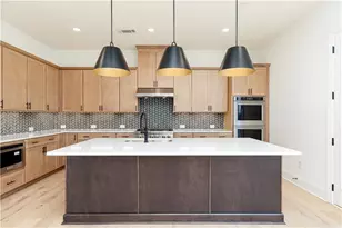 1047 Winding Br Dr, Canton, GA 30114 - Photo 10