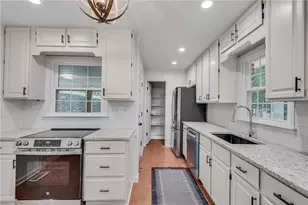 2689 Cosmos Dr NE, Atlanta, GA 30345 - Photo 16