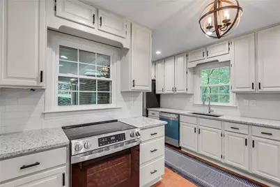 2689 Cosmos Drive NE, Atlanta, GA 30345 - Photo 18