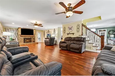 510 Terrace Way, Woodstock, GA 30189 - Photo 4