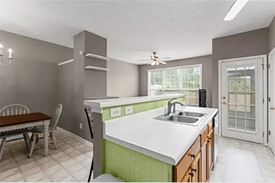 172 Oak Green Drive, Lawrenceville, GA 30044 - Photo 8