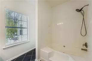 404 Las Brasis Ct, Peachtree City, GA 30269 - Photo 16