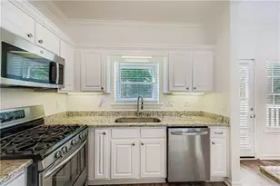 404 Las Brasis Ct, Peachtree City, GA 30269 - Photo 12