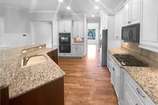 202 Hickory Nut Ln, Canton, GA 30115 - Photo 8