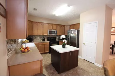 2402 Bancroft Way, Buford, GA 30519 - Photo 12