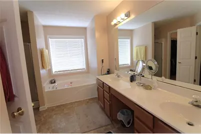 2402 Bancroft Way, Buford, GA 30519 - Photo 34