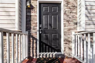 2413 Tolliver Hills Ln, Ellenwood, GA 30294 - Photo 4