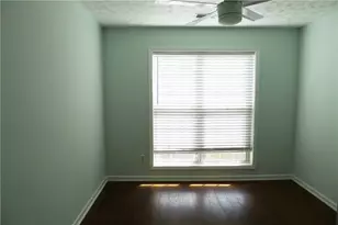 327 Lee Miller Dr, Suwanee, GA 30024 - Photo 18