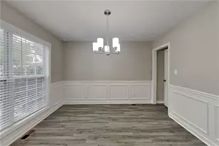 1294 Log Cabin Ln, Lawrenceville, GA 30045 - Photo 6