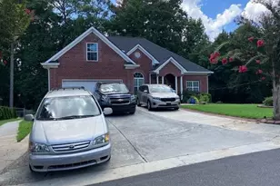 783 Silvercreek Ct NW, Lilburn, GA 30047 - Photo 2