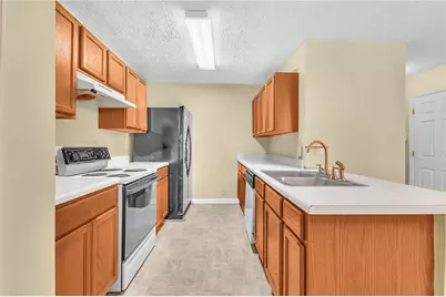 1366 Hollenbeck Lane, Riverdale, GA 30296 - Photo 12