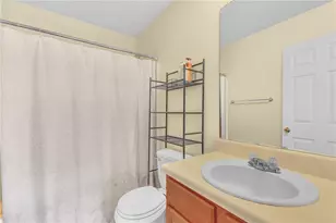 1366 Hollenbeck Ln, Riverdale, GA 30296 - Photo 16