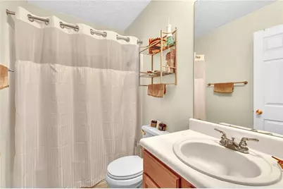 1366 Hollenbeck Lane, Riverdale, GA 30296 - Photo 18