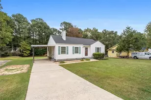 111 Poplar St, Fairburn, GA 30213 - Photo 4