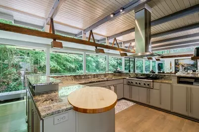 465 Hillside Drive NW, Atlanta, GA 30342 - Photo 14