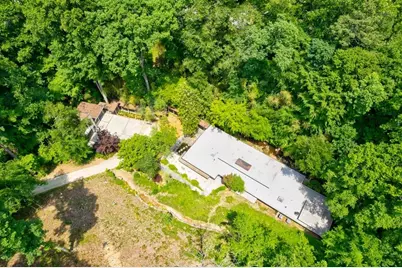 465 Hillside Drive NW, Atlanta, GA 30342 - Photo 4