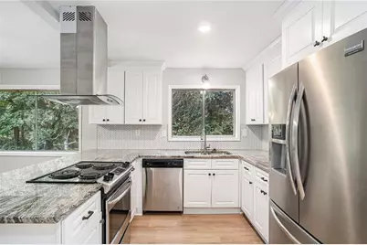 3946 Flakes Mill Road, Decatur, GA 30034 - Photo 10