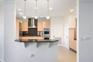 3334 Peachtree Rd NE, Atlanta, GA 30326 - Photo 6