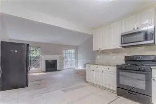 1821 Hickory Creek Ct NW, Acworth, GA 30102 - Photo 10