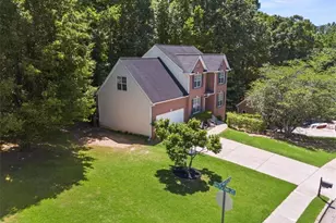 858 Red Rock Ct, Suwanee, GA 30024 - Photo 2