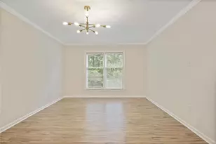 911 Hollyfax Cir NE, Atlanta, GA 30328 - Photo 22