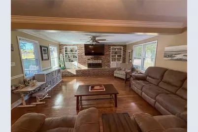 1733 Rhonda Lane, Stone Mountain, GA 30087 - Photo 4