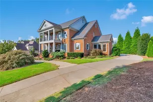 6930 Blackthorn Ln, Suwanee, GA 30024 - Photo 6